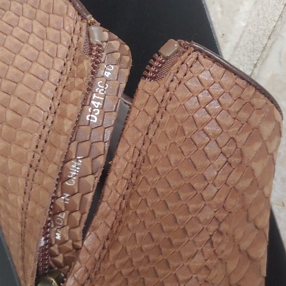 GEOX Respira Snakeskin Look Bootie - Picture 4 of 6